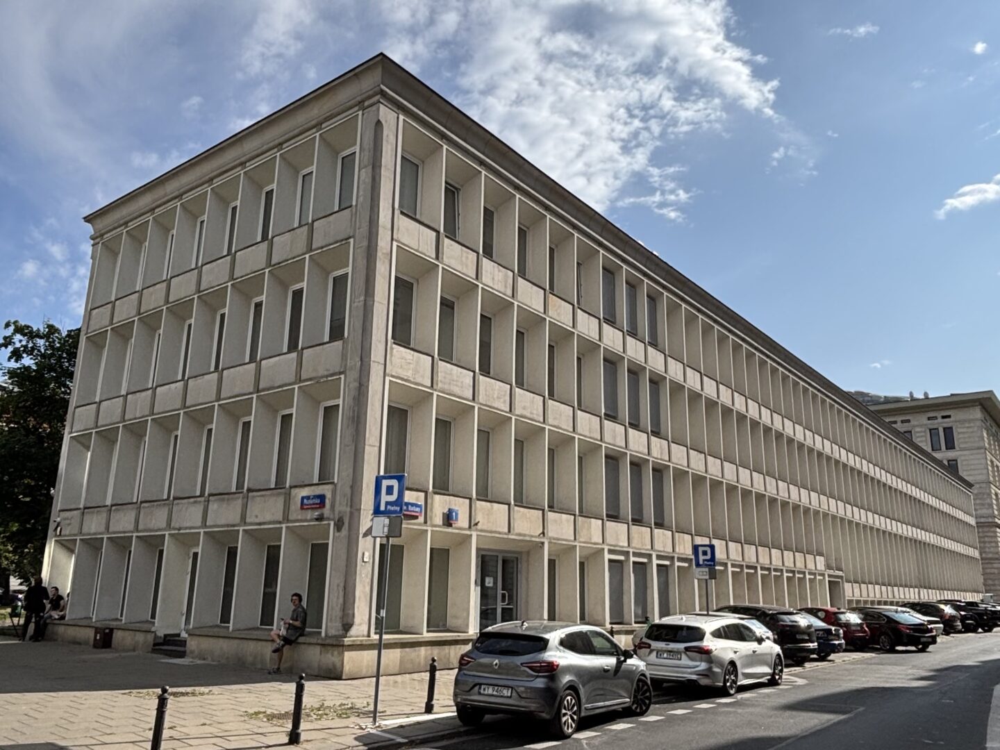 Kolejna kontrowersyjna inwestycja w sercu Warszawy. Tym razem chodzi o zabytkowy budynek Leykama